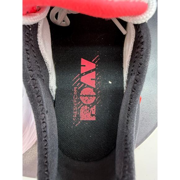 New Balance Fresh Foam Roav Womens Size 8.5 White Black Running Shoes WROAVLW - Picture 10 of 14